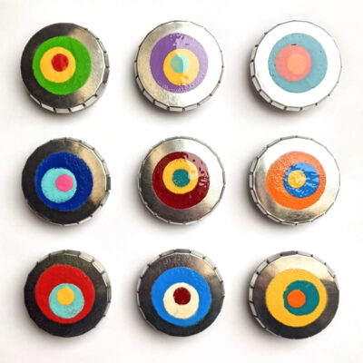 9er-Set Klick-Klack-Dosen silberfarben mit Retroblume-Motiv