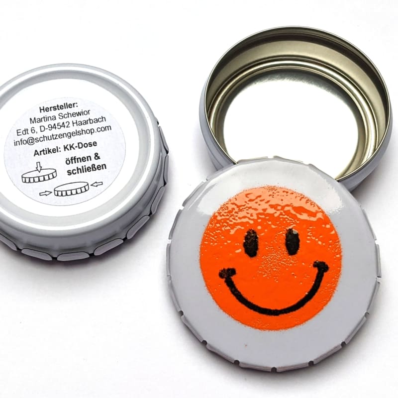 Klick-Klack-Dosen weiß mit Smiley-Motiv Deckel geöffnet Klick-Klack-Dosen weiß mit Smiley-Motiv Deckel geöffnet